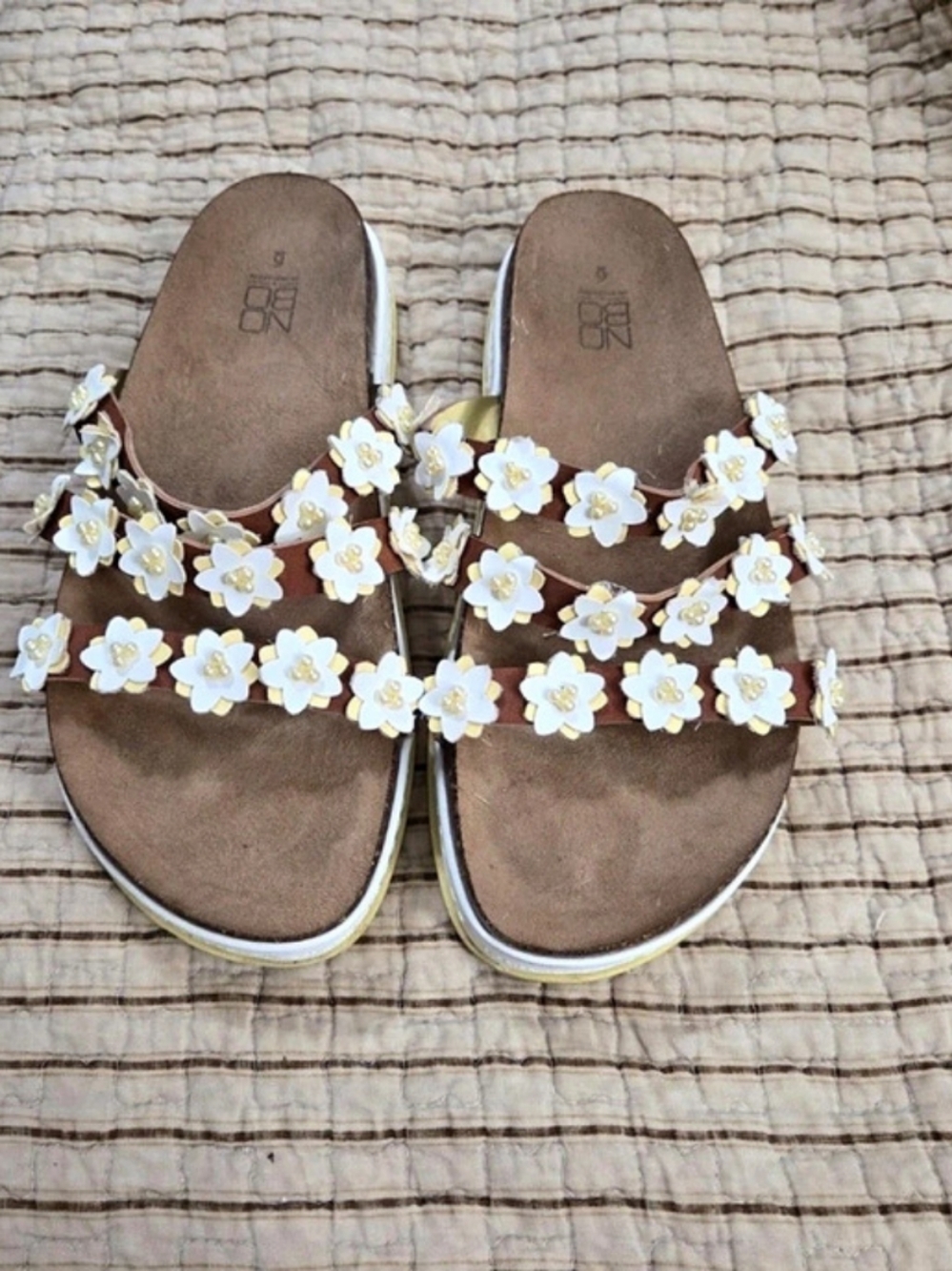 No Boundaries Floral Slide Sandals in White & Brown